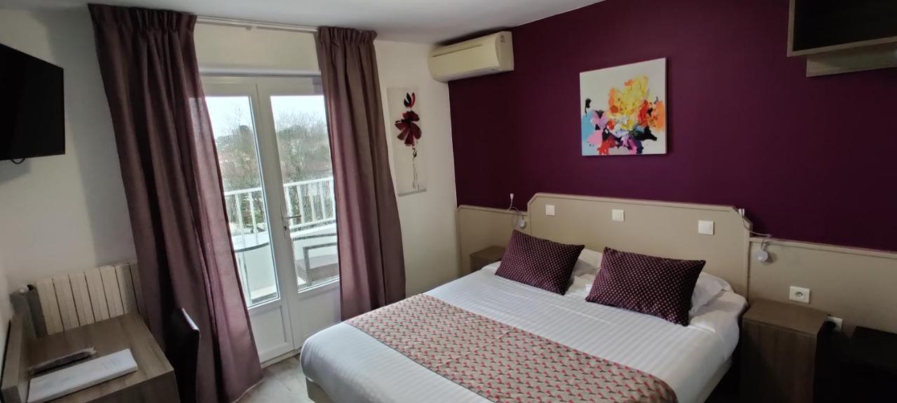 Logis Hotel Les Bleuets Royan Eksteriør billede