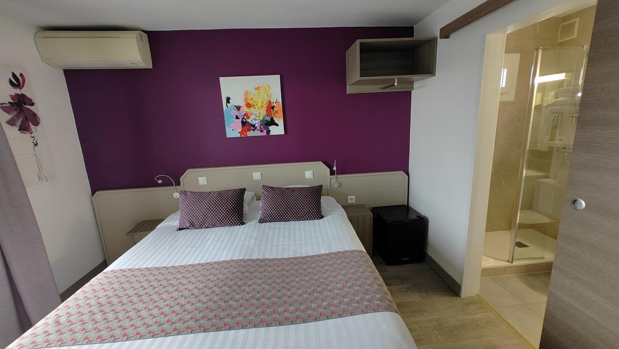 Logis Hotel Les Bleuets Royan Eksteriør billede