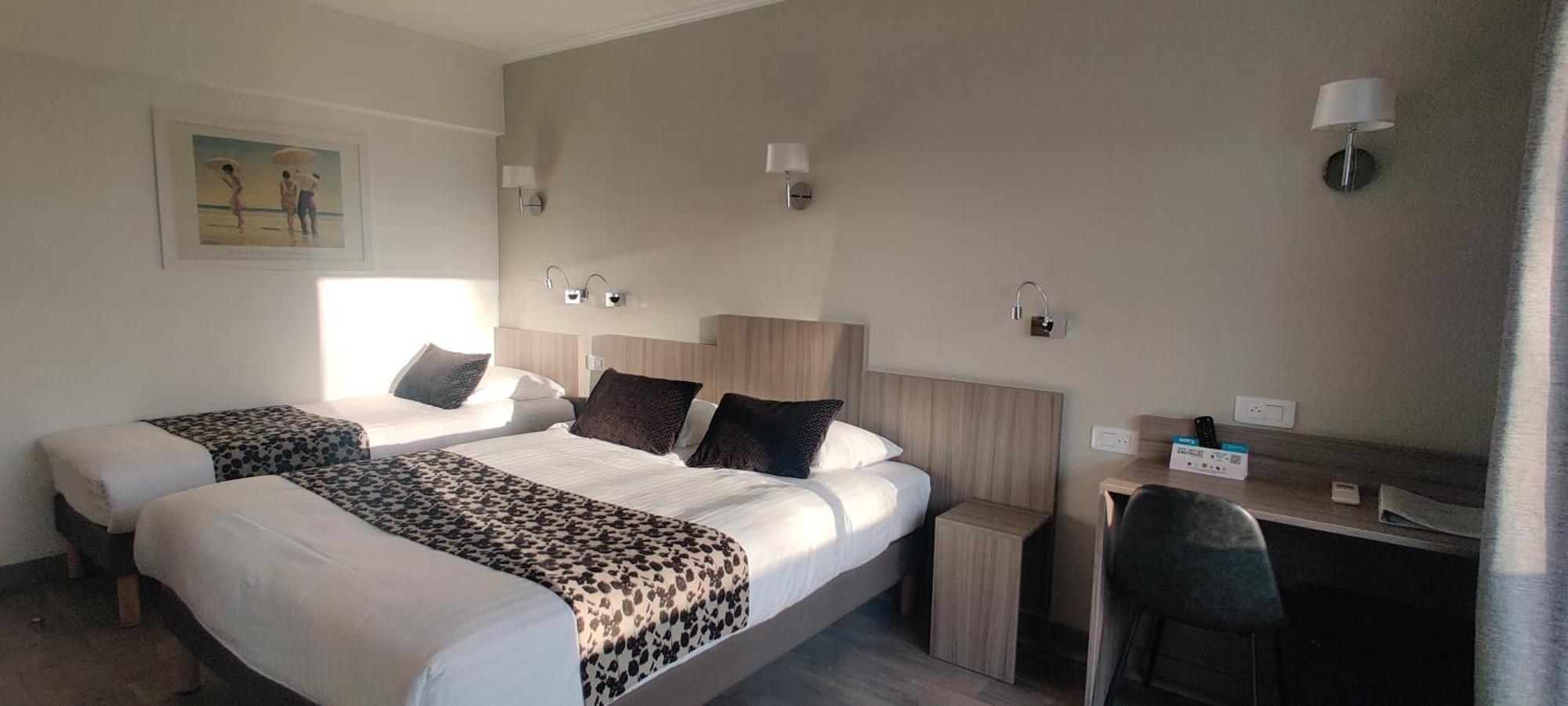 Logis Hotel Les Bleuets Royan Eksteriør billede