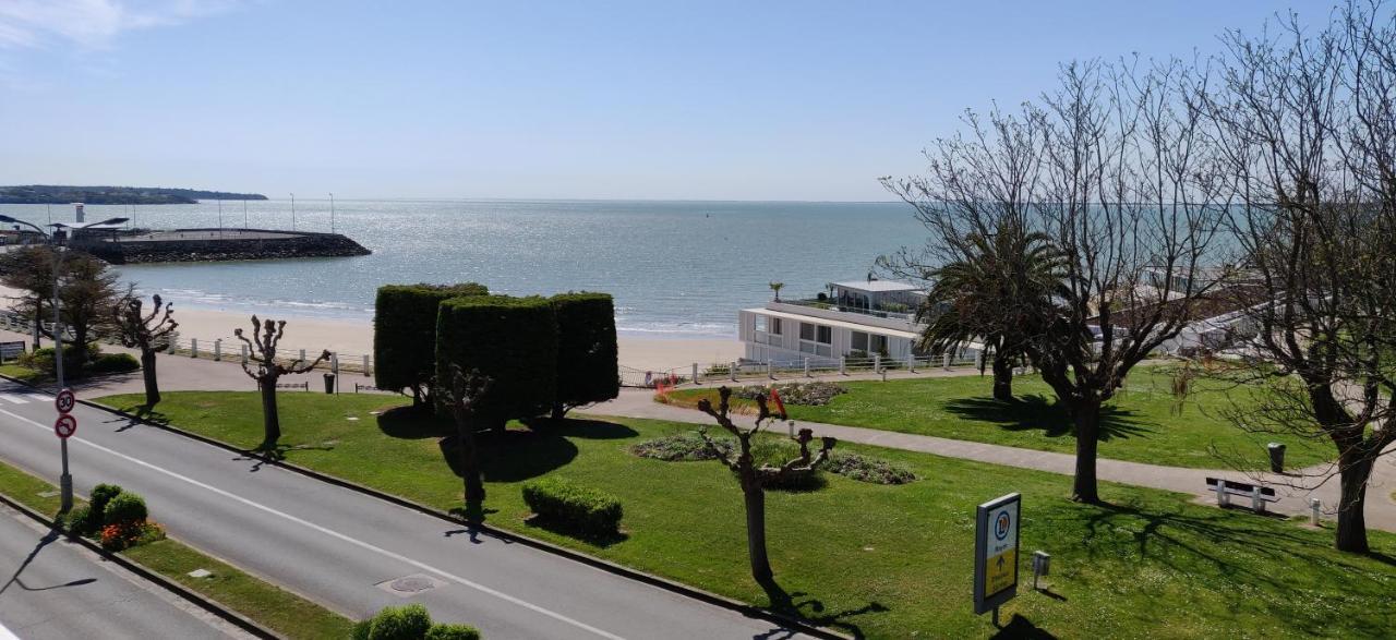 Logis Hotel Les Bleuets Royan Eksteriør billede